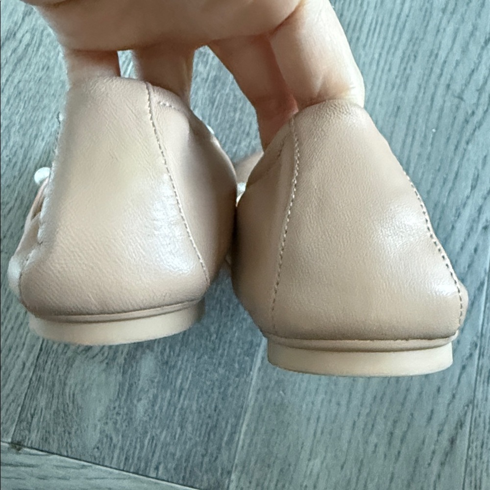 Stuart Weitzman Pink Dress Shoes with Pearl Accent - Picture 3 of 4